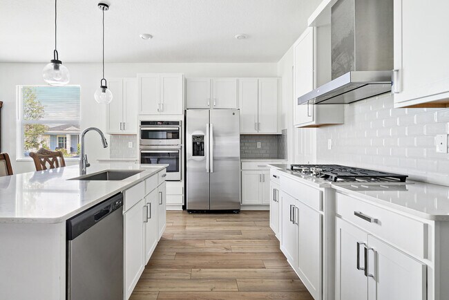 Building Photo - 19007 Broad Shore Walk