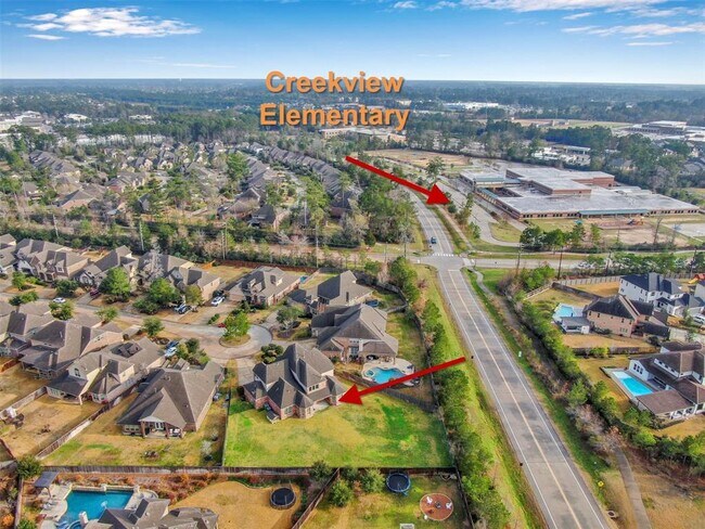 Foto del edificio - 50 Lufberry Pl