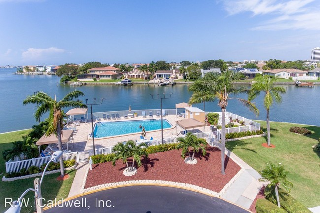 Foto del edificio - 6075 Shore Blvd S