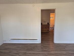 Building Photo - 170 2nd St