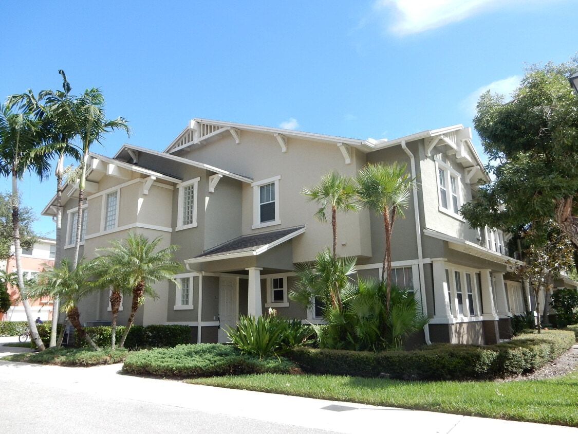 699 Corte Madera Ln, West Palm Beach, FL 33401 Townhome Rentals in