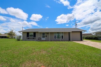 Building Photo - 1204 Harkness Way