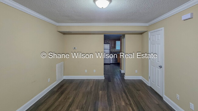 Foto del edificio - Cozy 2 Bedroom 1-1/2 Bath Duplex in Rossville.  Come View today!!