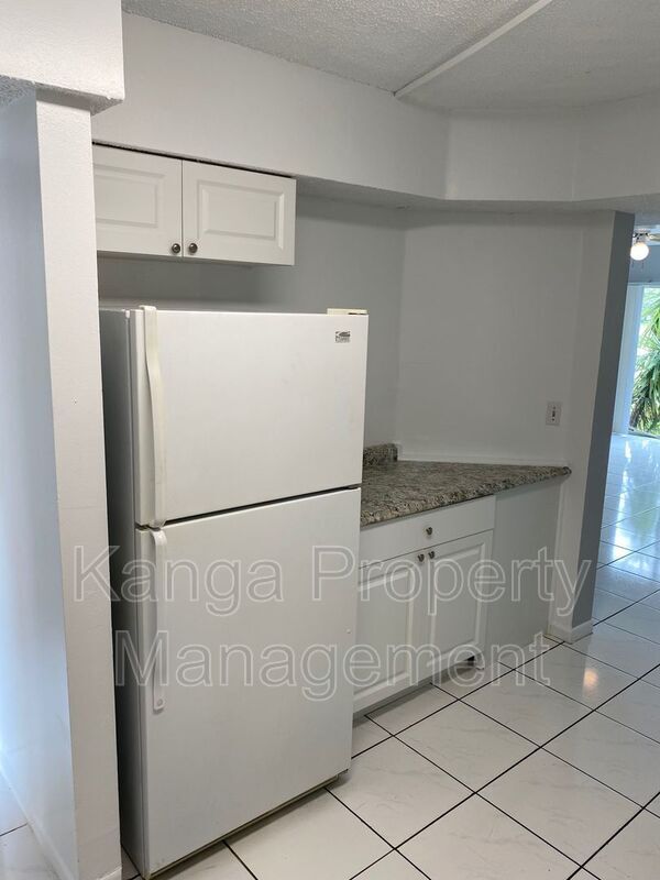 Foto del edificio - 11405 NW 35th St