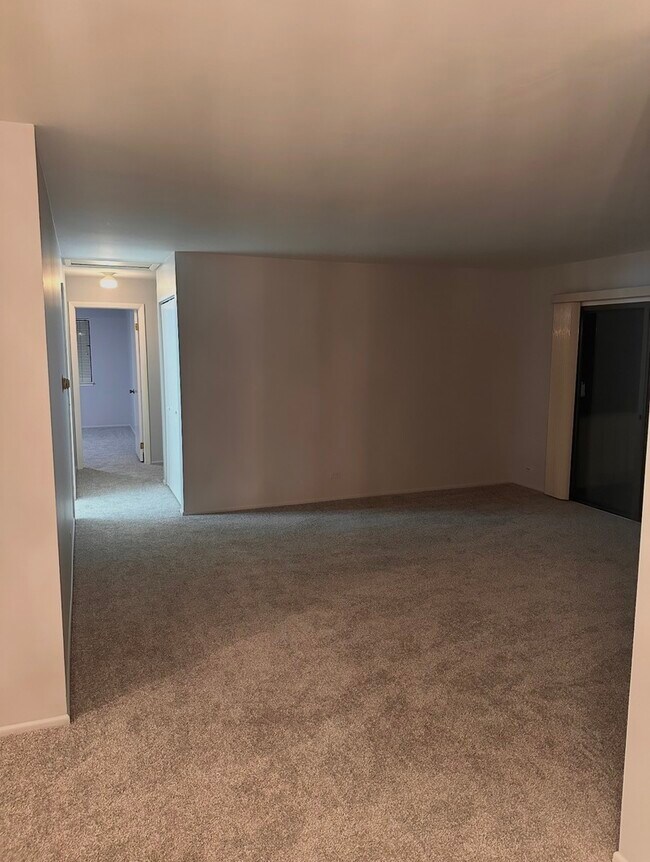 Building Photo - 1022 Thorndale Ct