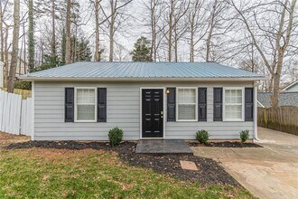 Building Photo - 2640 Impala Dr