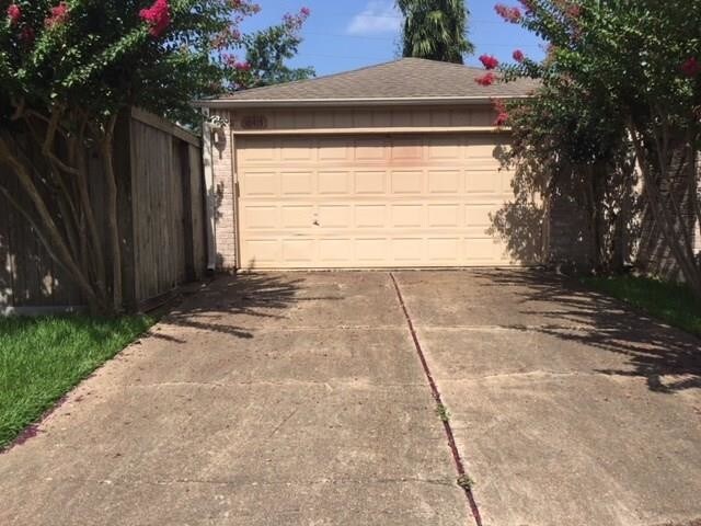 Foto del edificio - 10415 Foxrow Ln