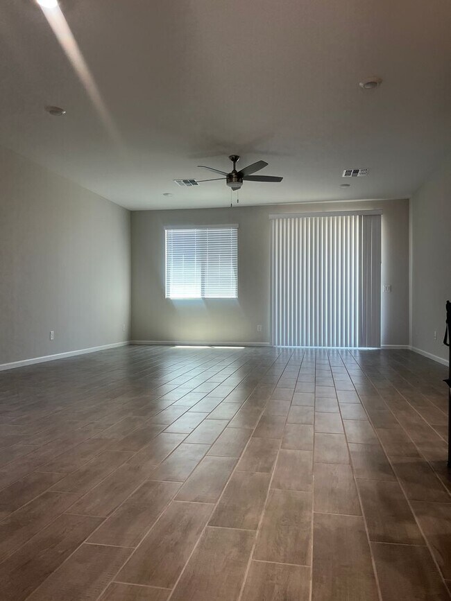 Foto del edificio - BRAND NEW 3BED/2BATH IN MARICOPA