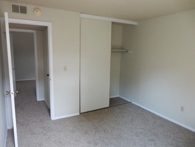 Building Photo - 12168 N Melody Dr