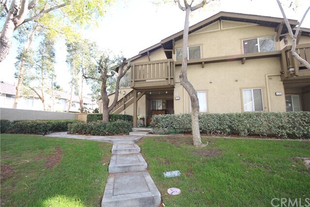 Primary Photo - 130 Clearbrook
