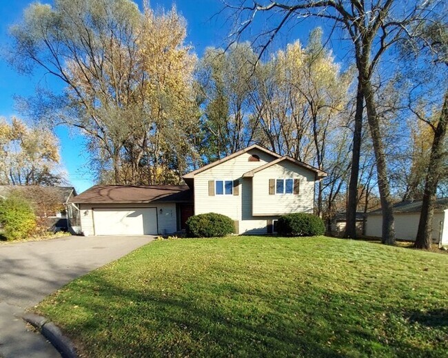 Foto del edificio - Nice 4 Bedroom 2 Bathroom house in Hudson