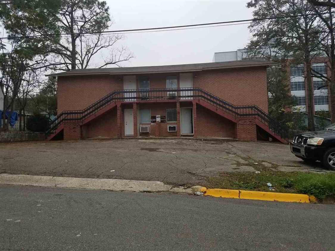 Primary Photo - 1420 Melvin St