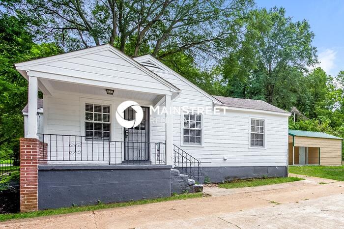 Foto principal - 3 Bedroom Pet-Friendly Home in Memphis, TN...