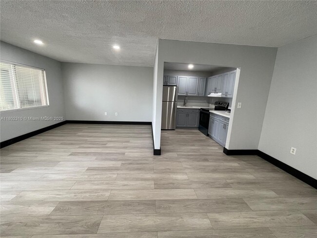 Building Photo - 3300 S Dixie Hwy
