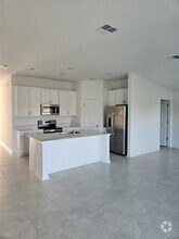 Building Photo - 914 Cattleman St