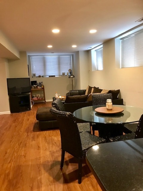 Foto del edificio - 3216 N Racine Ave