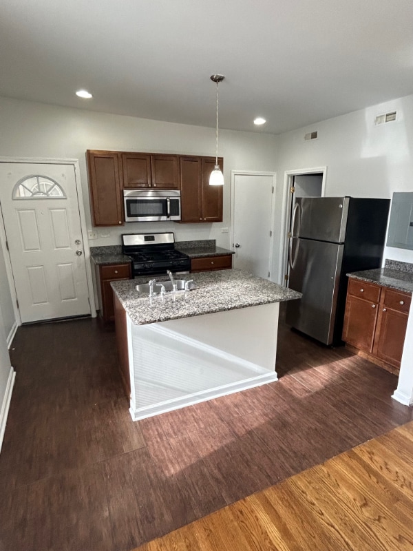 Foto del edificio - 11432 S Indiana Ave