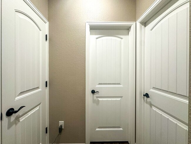 Foto del edificio - Grand 6bd 4ba Crystal Valley home with an in-law suite!!!