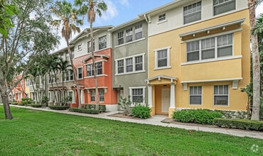 Building Photo - 1727 San Benito Way