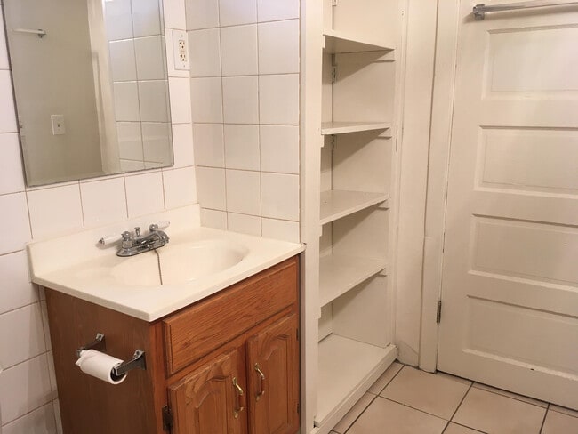 Building Photo - 1112 N Wahsatch Ave