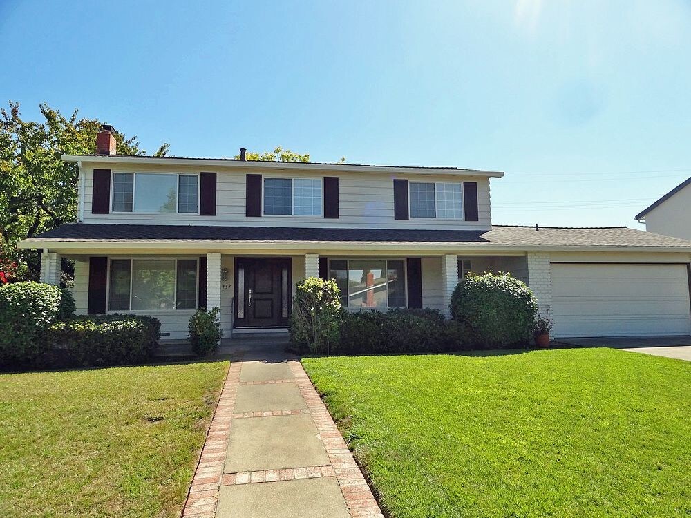 Primary Photo - 2739 St Giles Ln