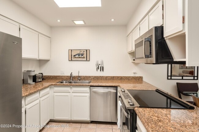 Foto del edificio - 205 E Durant Ave