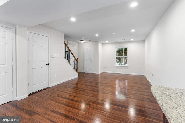 Foto del edificio - 20430 Herring Pond Terrace