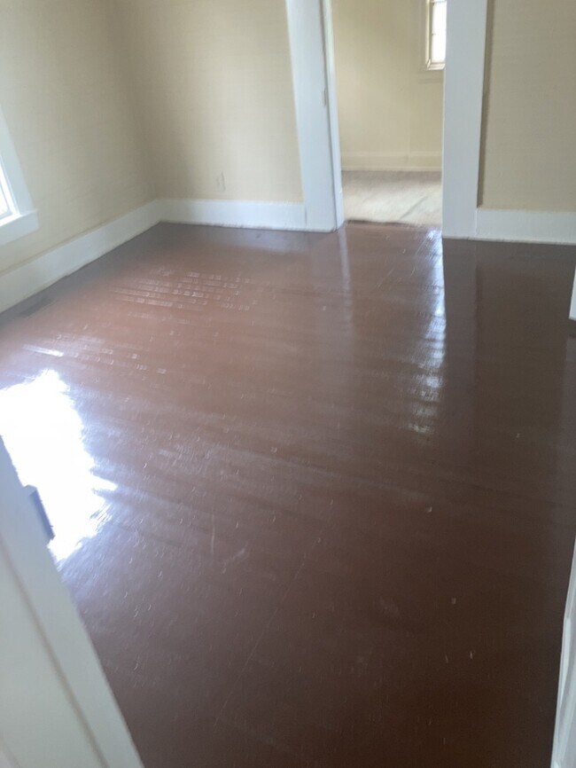 Building Photo - Recently remodeled Union home