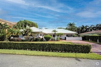 Building Photo - 2325 Barcelona Dr