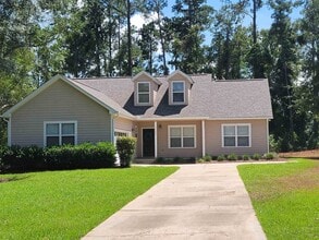 Building Photo - 1120 Archangel Way