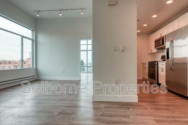 Building Photo - 1401 Jackson St