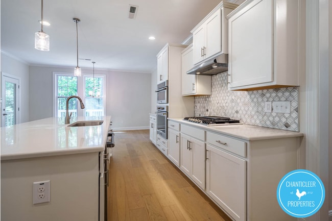 Building Photo - 49 Nuthatch