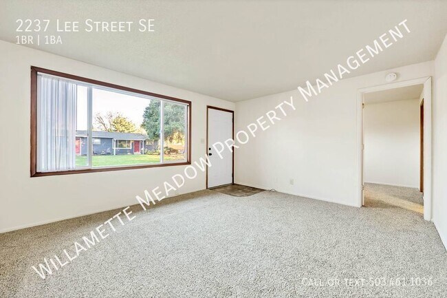 Building Photo - Modern Comfort Meets Affordable Living: Ch...