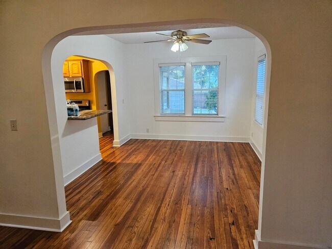 Foto del edificio - 1520 Florida Ave
