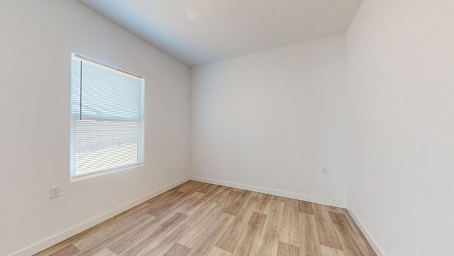 Building Photo - 802 Atlantica Dr