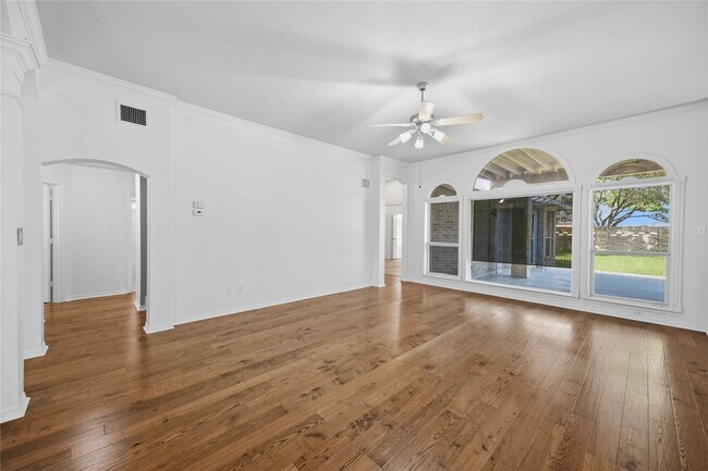 Foto del edificio - 1511 Baldridge Ln