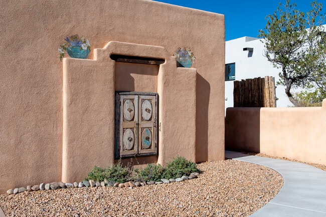 Building Photo - 1300 Bartlet Ct