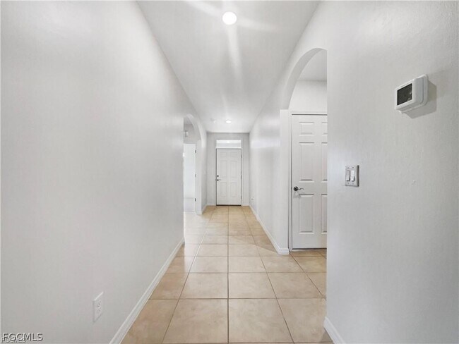 Foto del edificio - 131 NE 23rd Pl