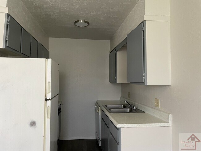 Foto del edificio - 1502 NW Kingsbury Ave