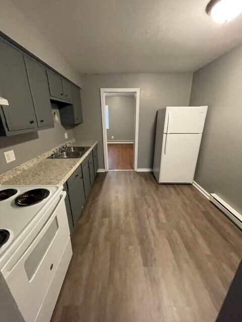 Foto del edificio - 5311 N Detroit Ave