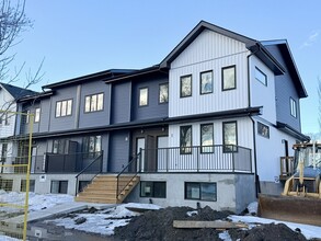 Building Photo - 12920 156 St NW