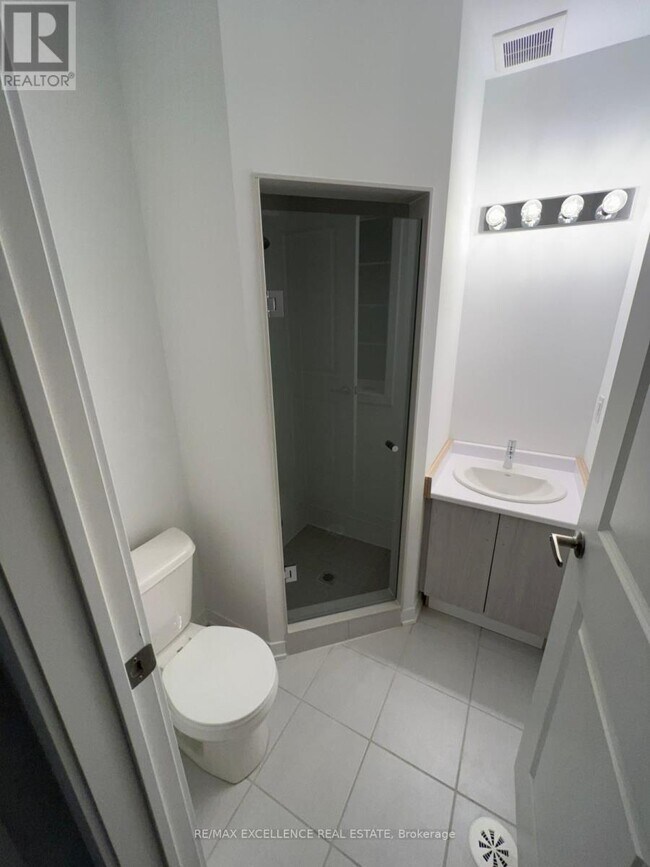 Building Photo - 4 Calloway Wy