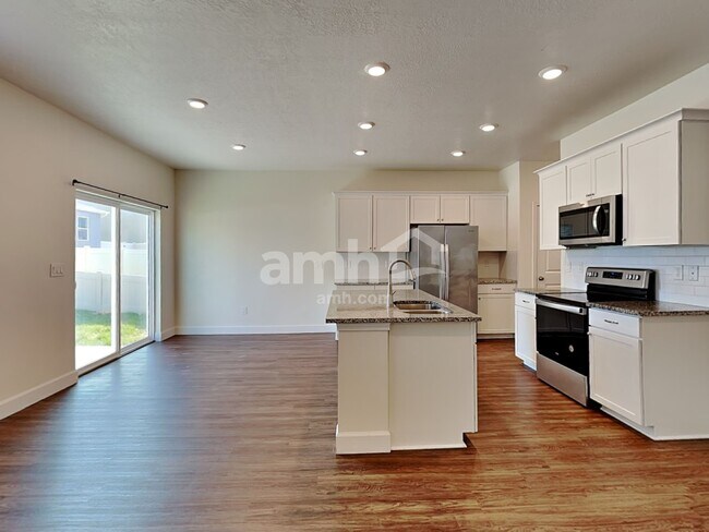 Foto del edificio - 2337 Surry Way