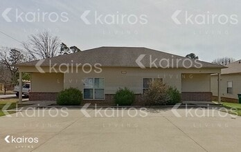 Building Photo - 10101 W 20th St