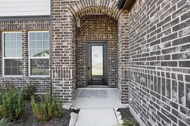 Building Photo - 4625 Peony Grn Dr