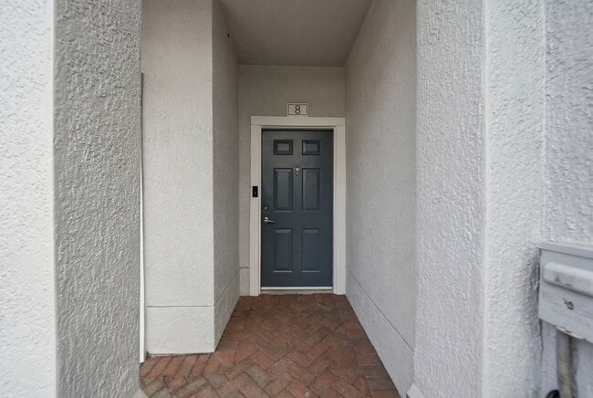 Foto del edificio - 2532 Grand Central Pkwy