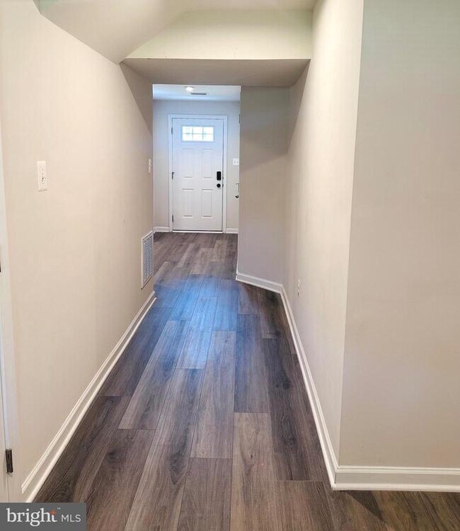 Foto del edificio - 303 Bait Rd