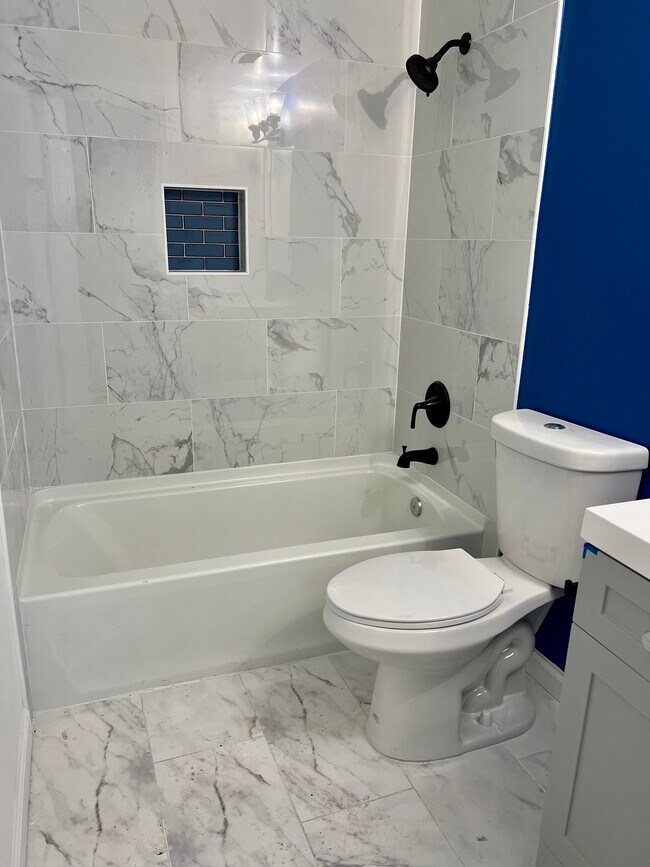 Foto del edificio - 203 Wellham Ave NW