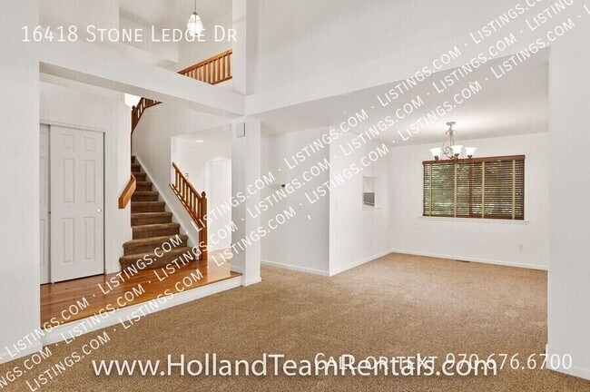Foto del edificio - 16418 Stone Ledge Dr