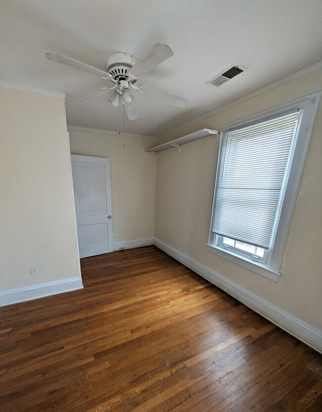 Foto del edificio - 808 Hunt Ave